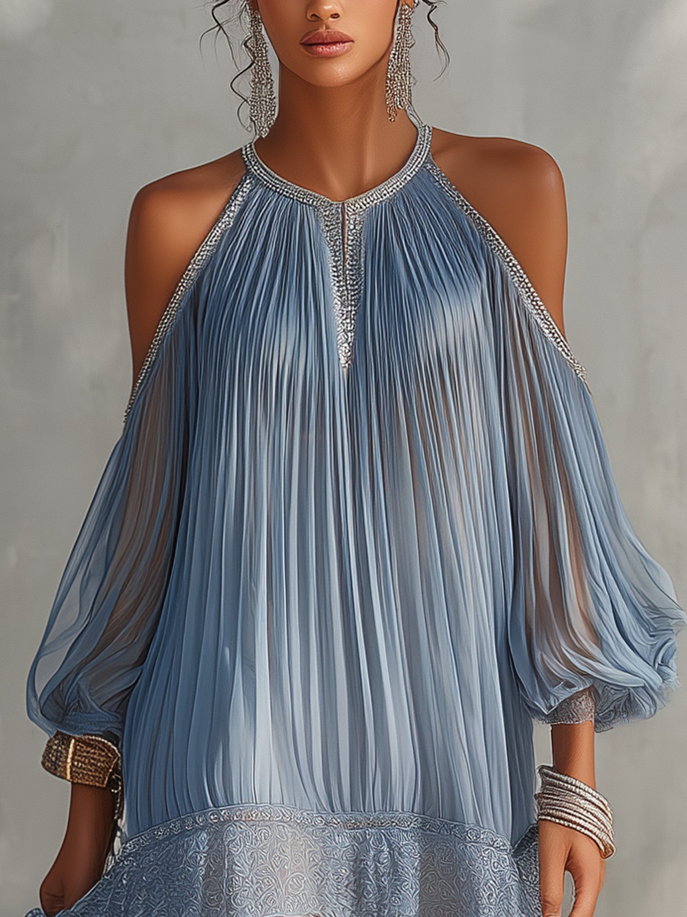 Minivestido azul plisado fruncido, escote halter sin tirantes y bajo de encaje