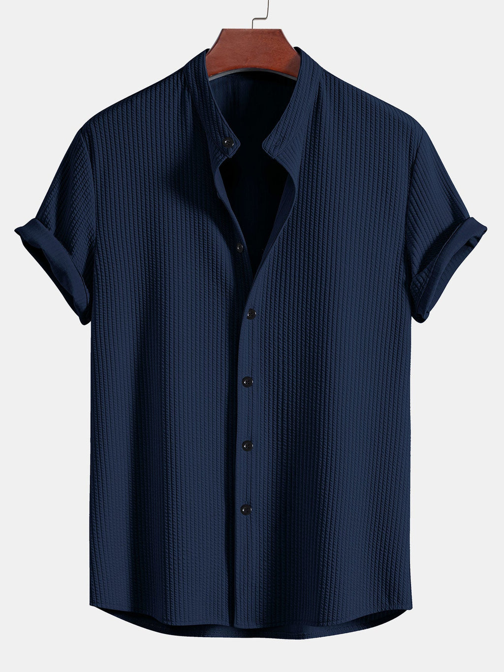 Camisa manga corta acanalada con cuello alto, azul marino.