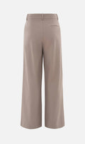 Pantalón holgado de pinzas beige, vista de frente con pinzas y dobladillo ancho