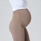 Leggings de embarazo marrón: panel abdominal elástico con costuras en la cadera