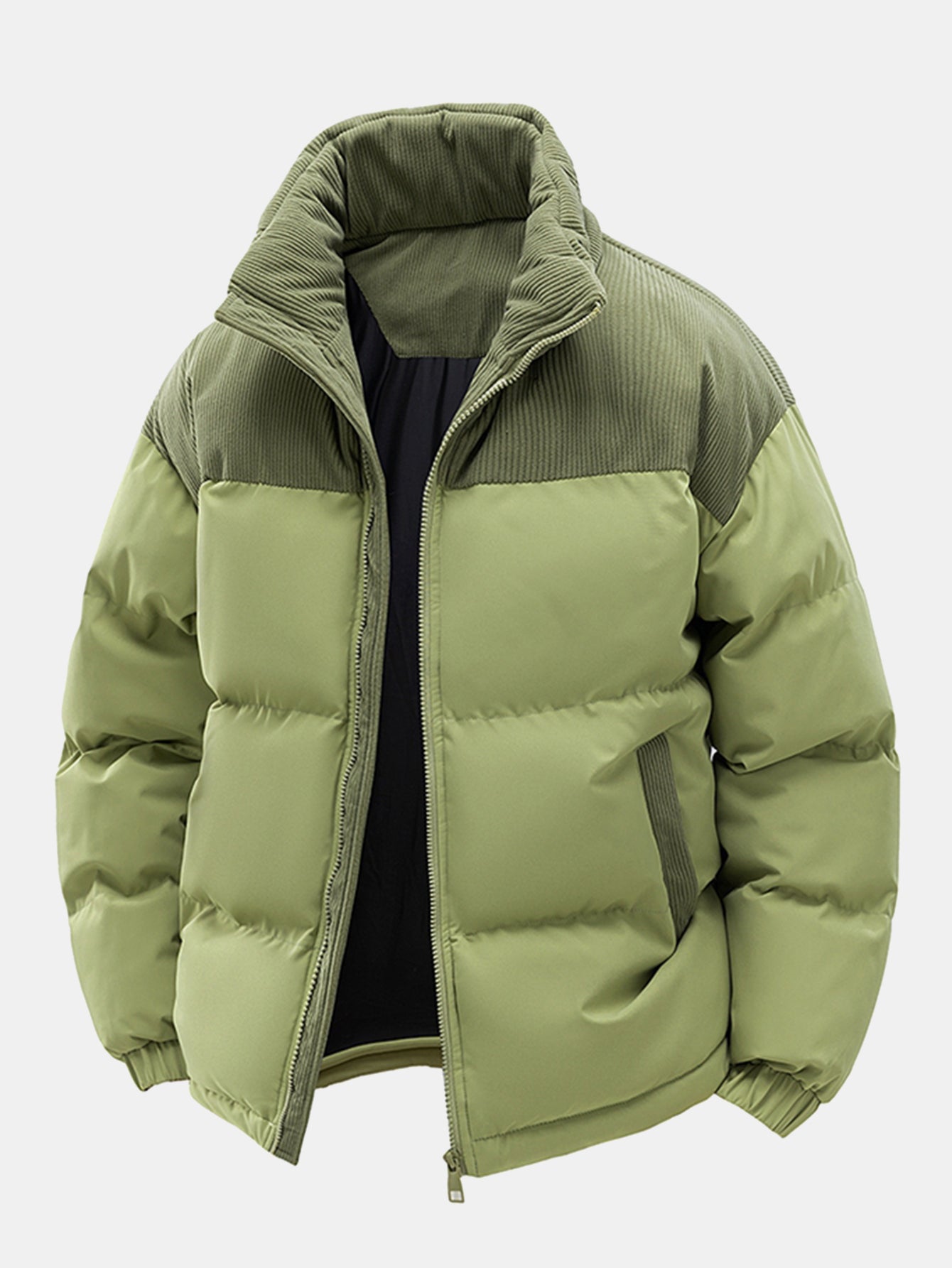 Chaqueta acolchada patchwork verde con capucha, cremallera y acolchado por paneles, tonos oliva.