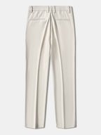 Pantalón regular esencial crema, pretina con trabillas y bolsillos con costura