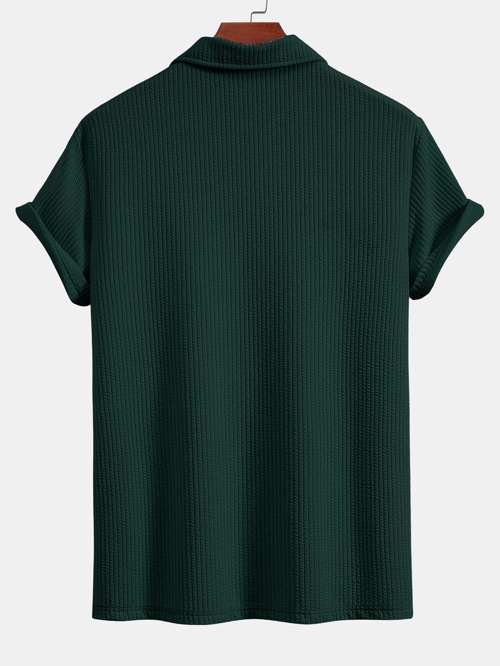 Polo Monaco verde oscuro de manga corta con cuello y parte trasera lisa.