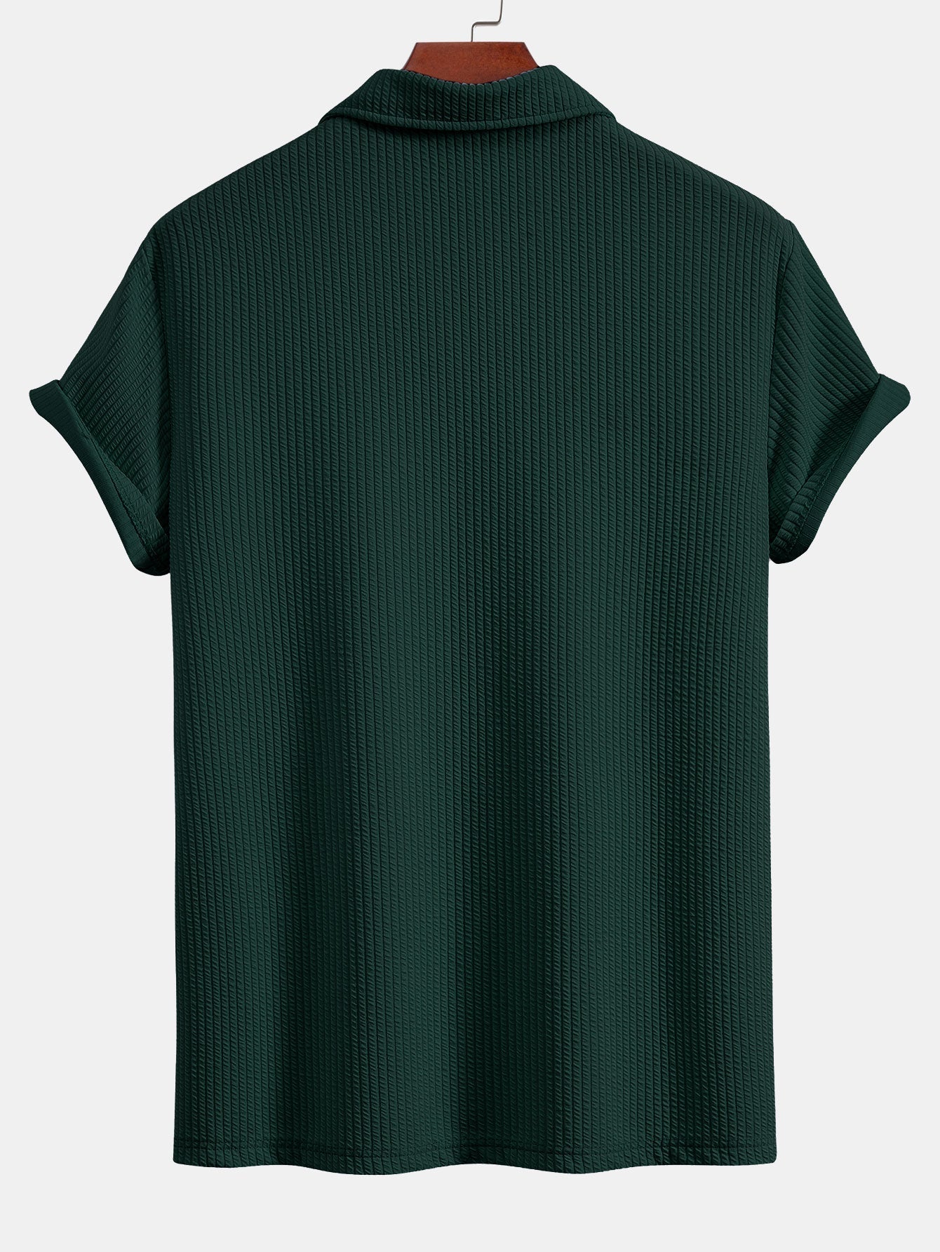 Polo Monaco verde oscuro de manga corta con cuello y parte trasera lisa.