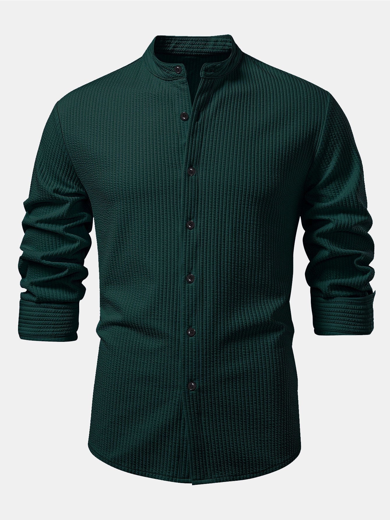 Camisa entallada de manga larga verde oscuro, cuello de pie y botones frontales