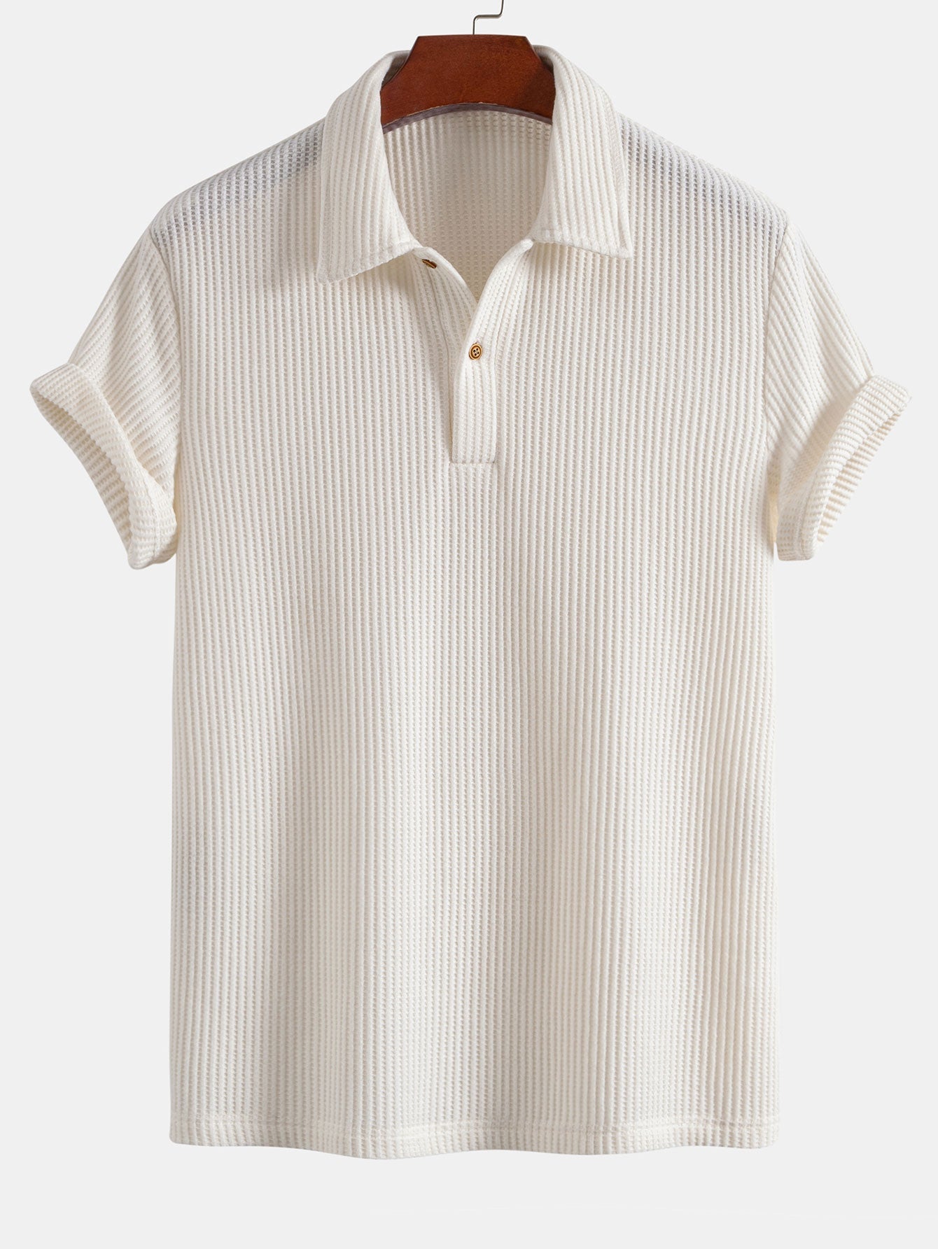 Polo blanco roto con cuello camisero y manga corta