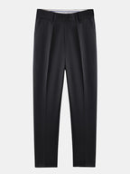 Pantalón cónico negro con cintura elástica y pinzas delanteras