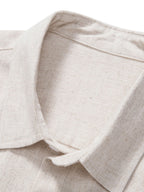 Camisa Riviera beige con cuello camisero y botones
