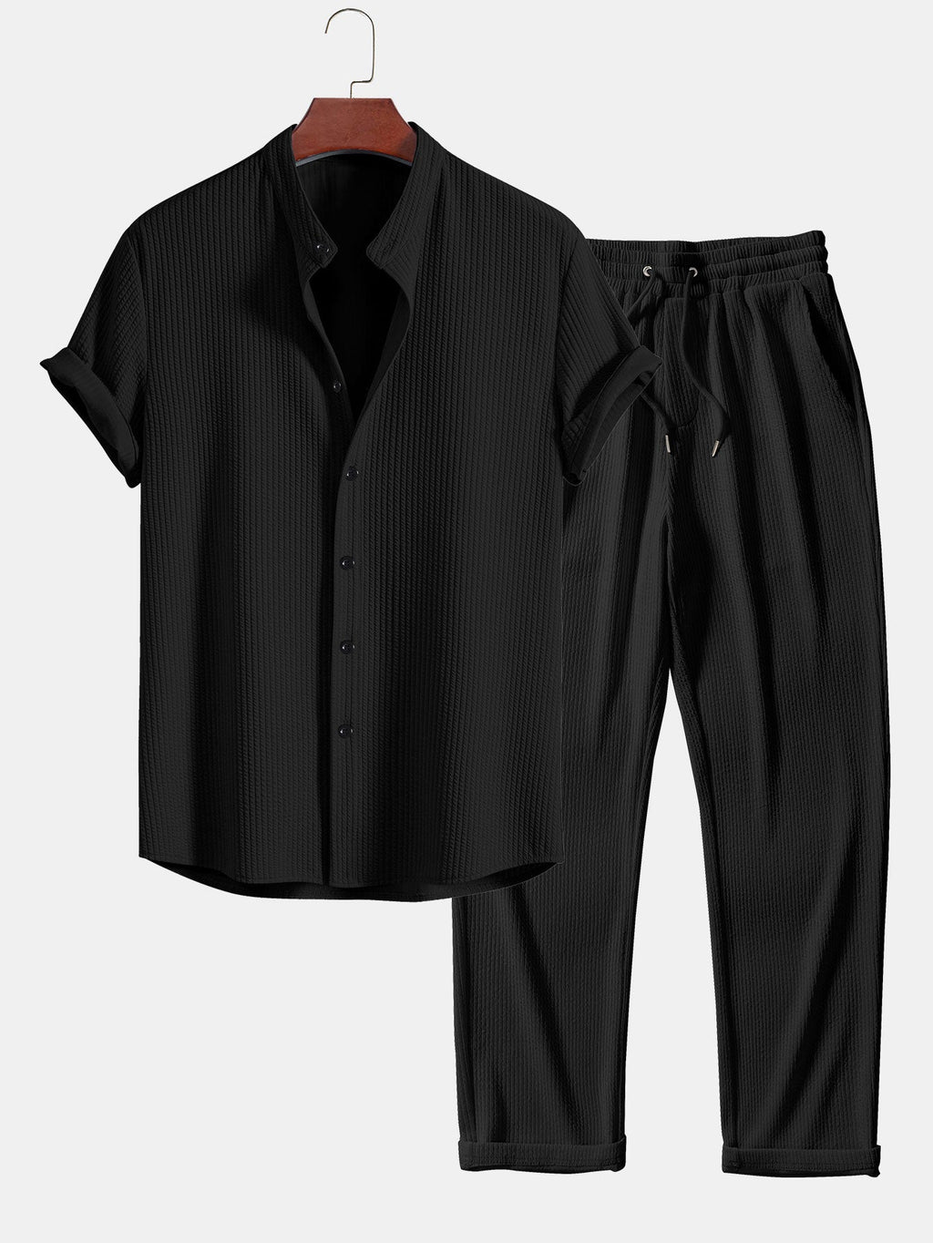 Conjunto de camisa manga corta y pantalón recto acanalados, negro.