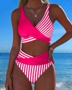 Bikini cruzado de rayas fucsia y blancas, con top cruzado y braguita de tiro alto