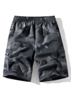 Pantalón corto de camuflaje gris oscuro con trabillas en cintura y bolsillo lateral cuadrado