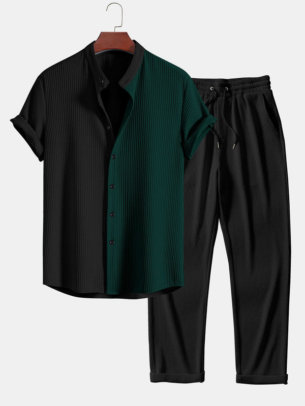 Conjunto de camisa y pantalón acanalados bicolor negro y verde oscuro.