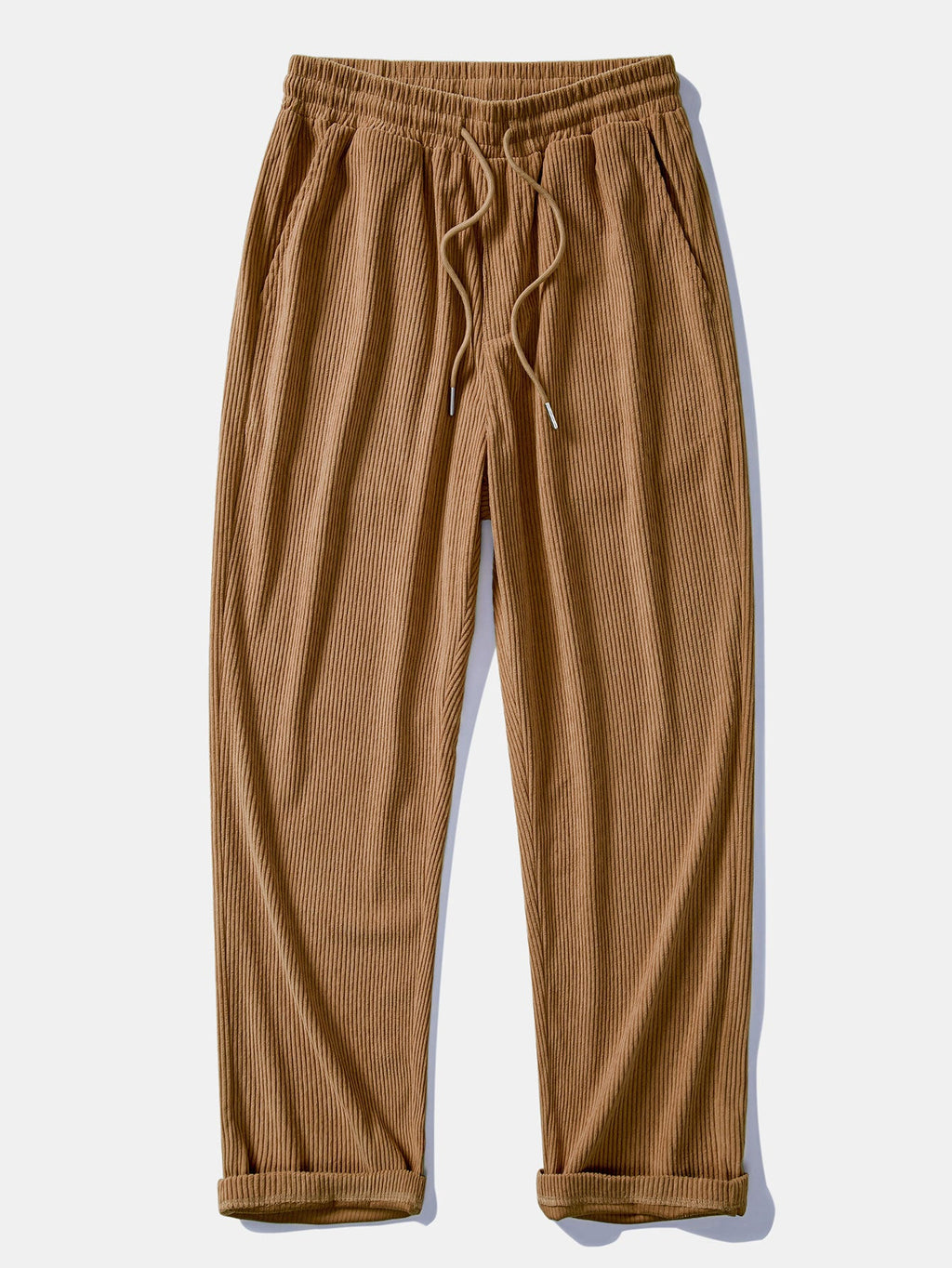 Pantalón recto de pana color café, cintura elástica con cordón y bolsillo trasero.