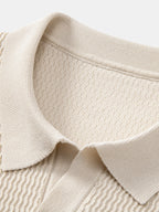 Polo Portofino de punto beige, cuello y tapeta acanalados con botones ocultos