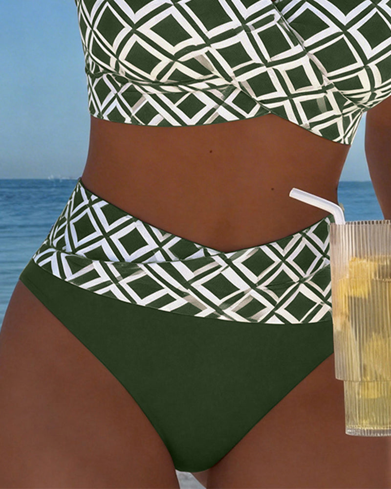 Bikini con top cruzado y braguita de cintura media, estampado geométrico verde y verde oscuro