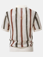 Polo de punto beige con rayas verticales marrón y negras, vista trasera, manga corta