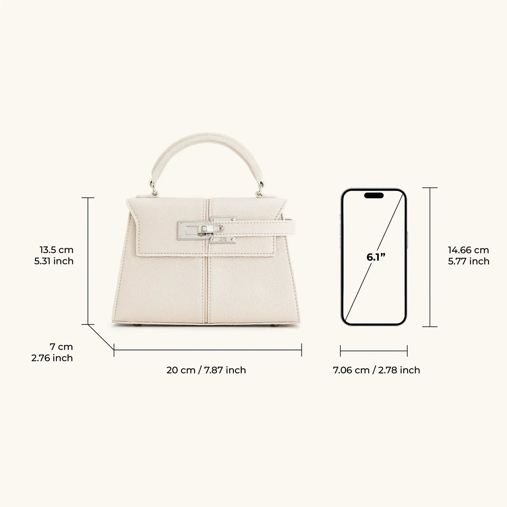 Bolso Ciela Spiral blanco con asa redondeada y solapa frontal con hebilla
