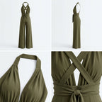 Mono verde oliva con espalda cruzada y tirantes tipo halter, pierna ancha