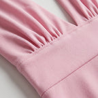 Vestido Élysée Lilli rosa con fruncidos en el pecho y cinta en la cintura