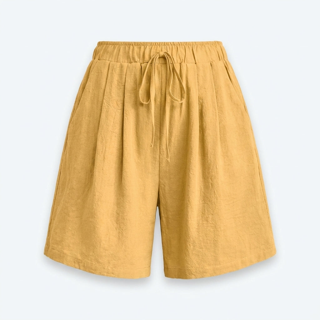 Short de tela mostaza con pretina elástica y cordón ajustable