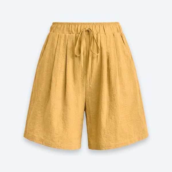 Short de tela mostaza con pretina elástica y cordón ajustable