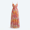 Vestido Belle Époque naranja en tul, escote en V y falda suelta con caída