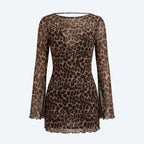 Vestido Salvaje de Selene estampado leopardo, manga larga y falda tipo camiseta corta