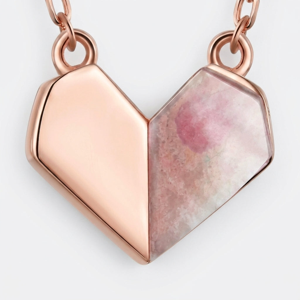 Colgante corazón bicolor con nácar rosa y jaspeado, en cadena color cobre