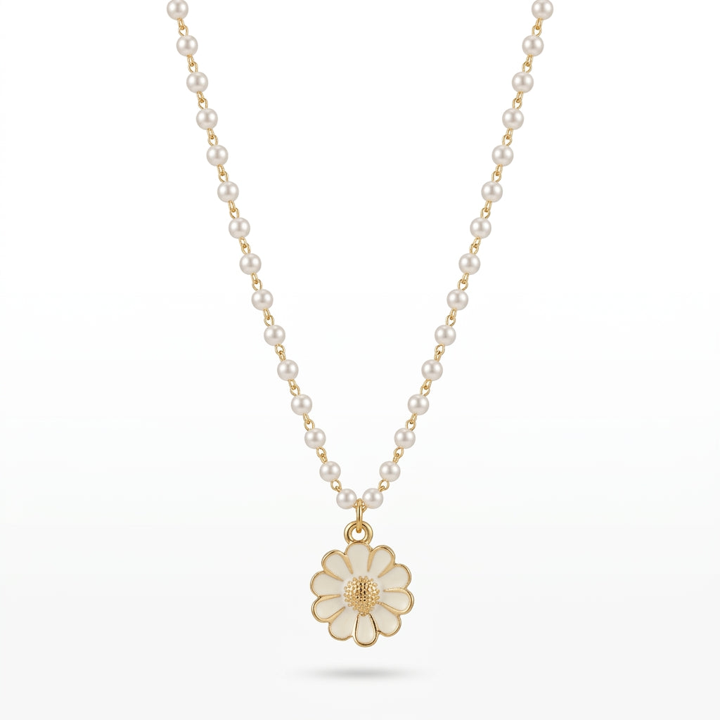 Collar de cuentas perla con colgante flor dorada en el centro