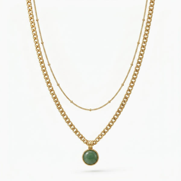 Collar dorado doble con colgante redondo verde claro