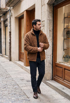 Chaqueta teddy jacquard marrón con cierre frontal y cuello alto
