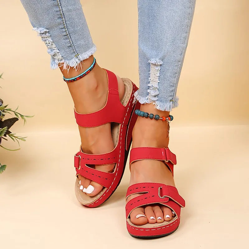 Sandalias Celeste rojas de tiras con hebilla y suela plataforma