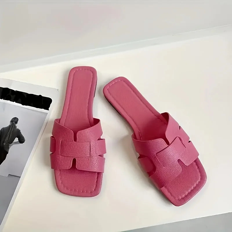 Sandalias Inés fucsia con pala frontal y tiras superpuestas de ajuste