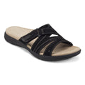 Sandalias negras con dos tiras acolchadas, perforaciones y cierre con correa, punta abierta.