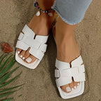 Sandalias Inés blancas con tiras ajustables y pieza acolchada en el talón