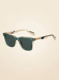 Gafas de sol cuadradas con montura verde y lentes verde oscuro
