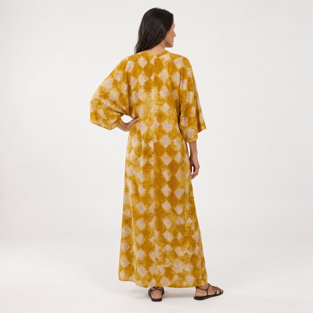Vestido fluido estilo kimono Marea amarillo con estampado geométrico y mangas amplias