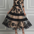 Vestido Midi Elegante en Guipur Negro