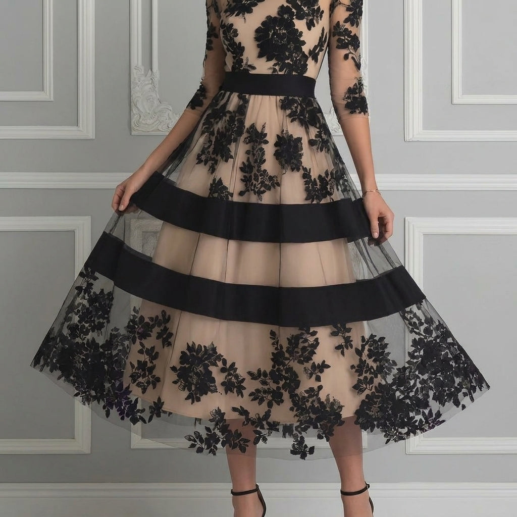 Vestido Midi Elegante en Guipur Negro