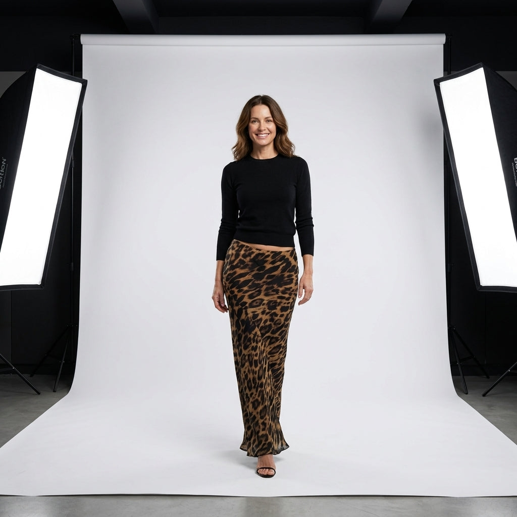 Falda maxi estampado leopardo en tono marrón y negro, caída recta