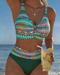 Bikini geométrico verde con top con nudo y braguita a juego