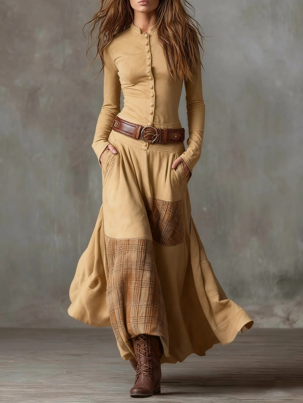 Vestido maxi beige con botonadura frontal, cinturón con hebilla y falda amplia con cuadros