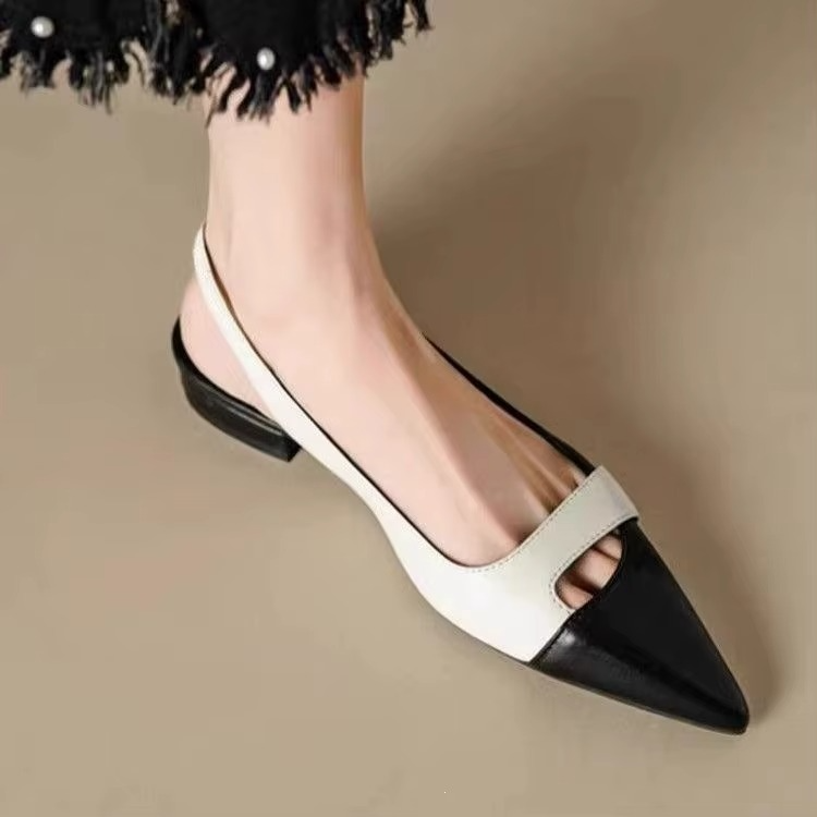 Bailarinas Vittoria blancas con puntera negra y tira frontal cruzada