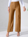 Pantalón de talle alto camel con bolsillos, costuras frontales y corte recto de bota ancha