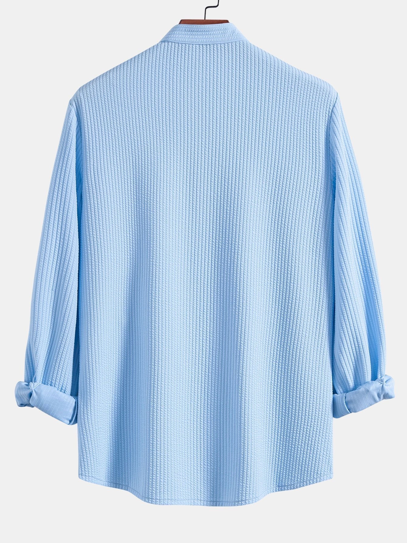 Camisa acanalada celeste de manga larga, cuello de pie y espalda lisa