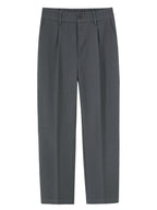 Pantalón recto relax gris con cintura elástica y cierre con botón