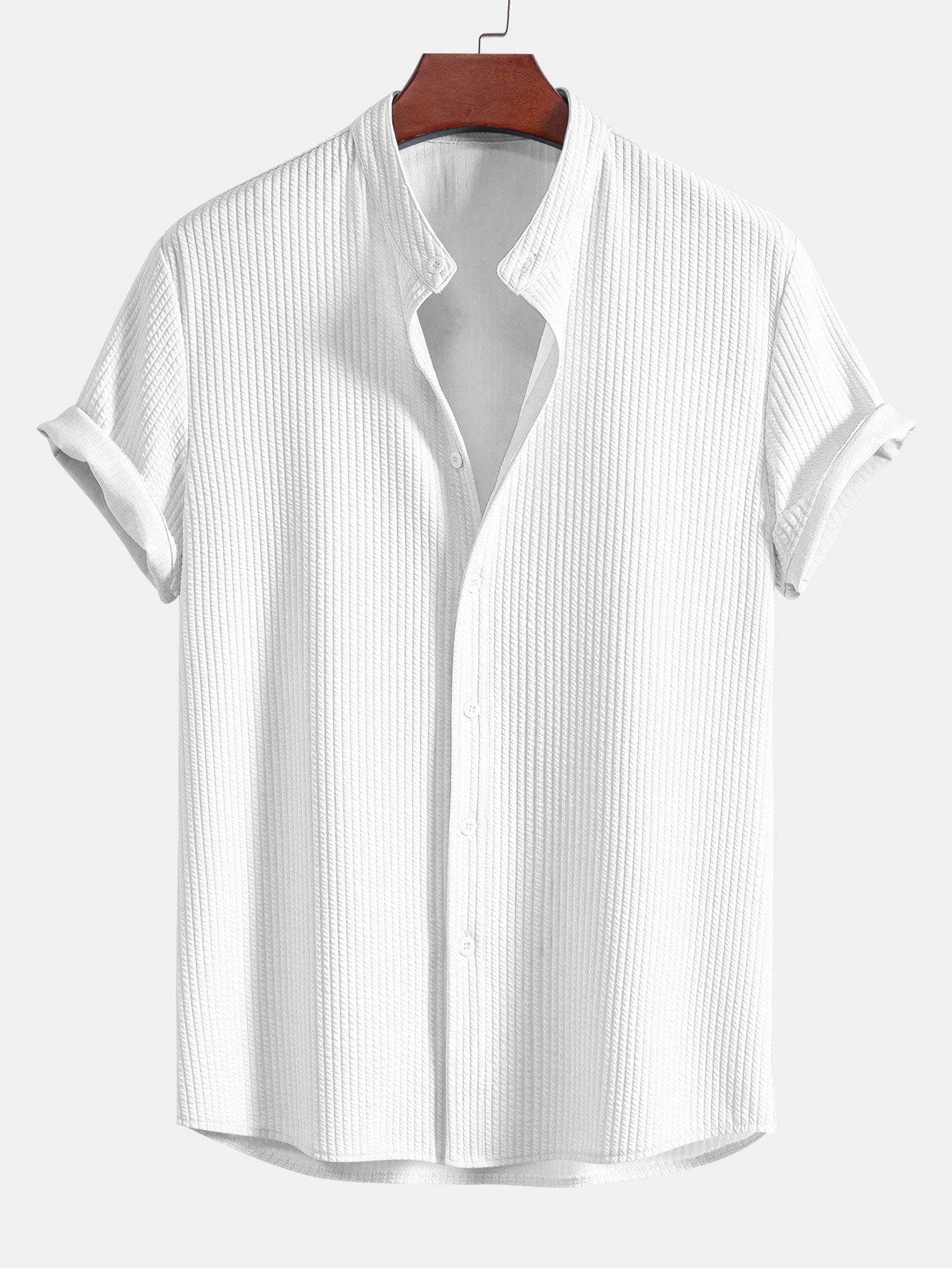 Camisa manga corta acanalada con cuello alto, blanca.