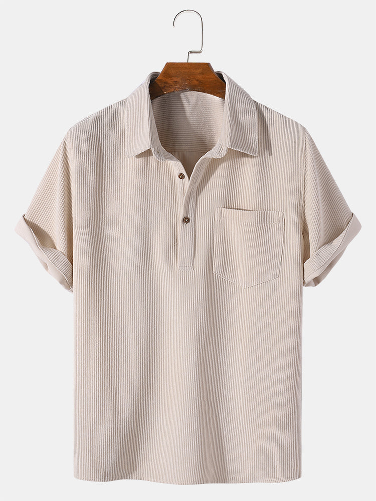 Camisa Verona tipo polo beige de manga corta, botones y bolsillo en el pecho